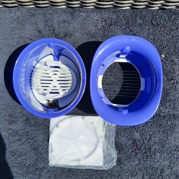 New 7353 Tupperware Slice 'N Wedge Kitchen Gadget with Instruction - Picture 3 of 9